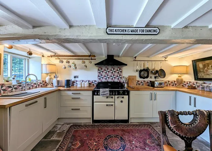 Old Mutlow Cottage